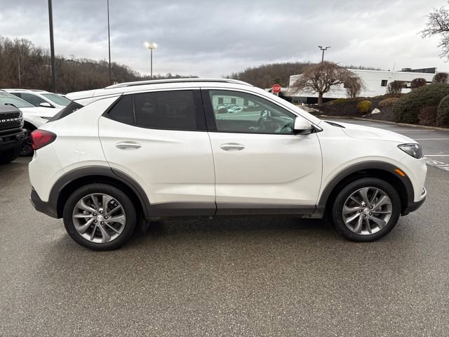 Used 2023 Buick Encore GX Essence w/ Experience Buick Package image 6