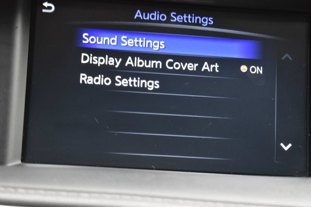 Used 2017 INFINITI QX30 AWD image 36