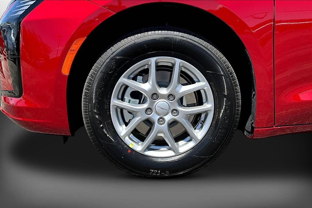 New 2027 Chrysler Pacifica Select FWD image 13