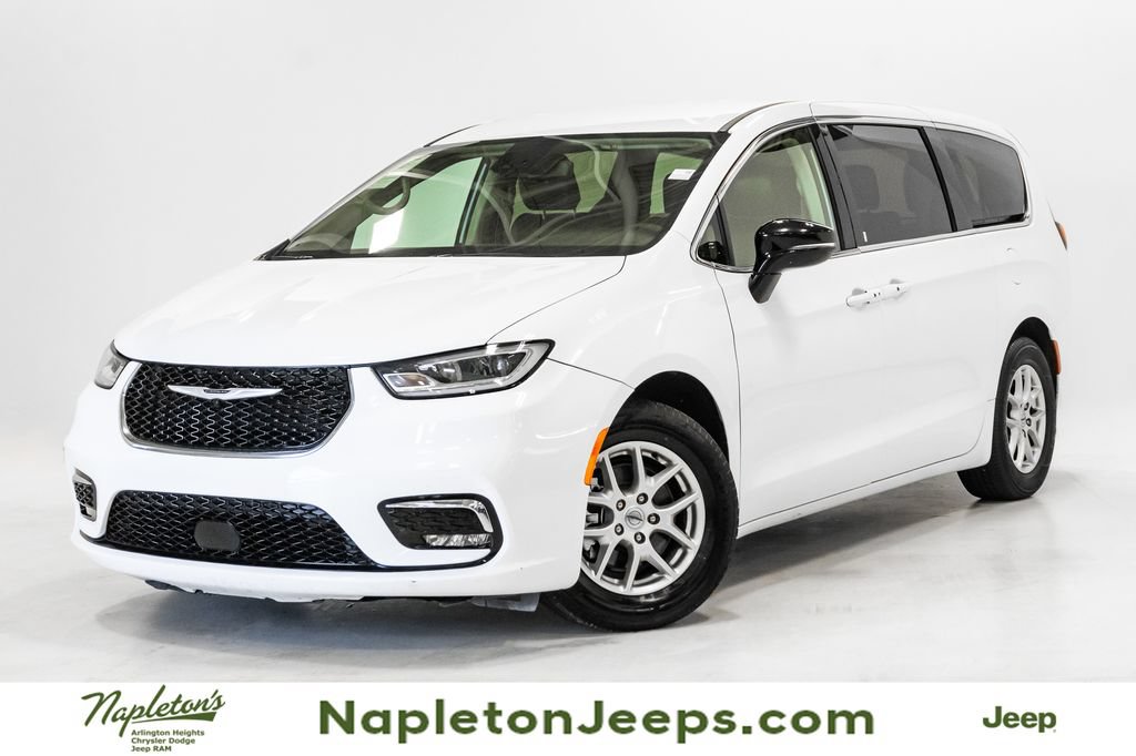 Certified 2024 Chrysler Pacifica Touring-L