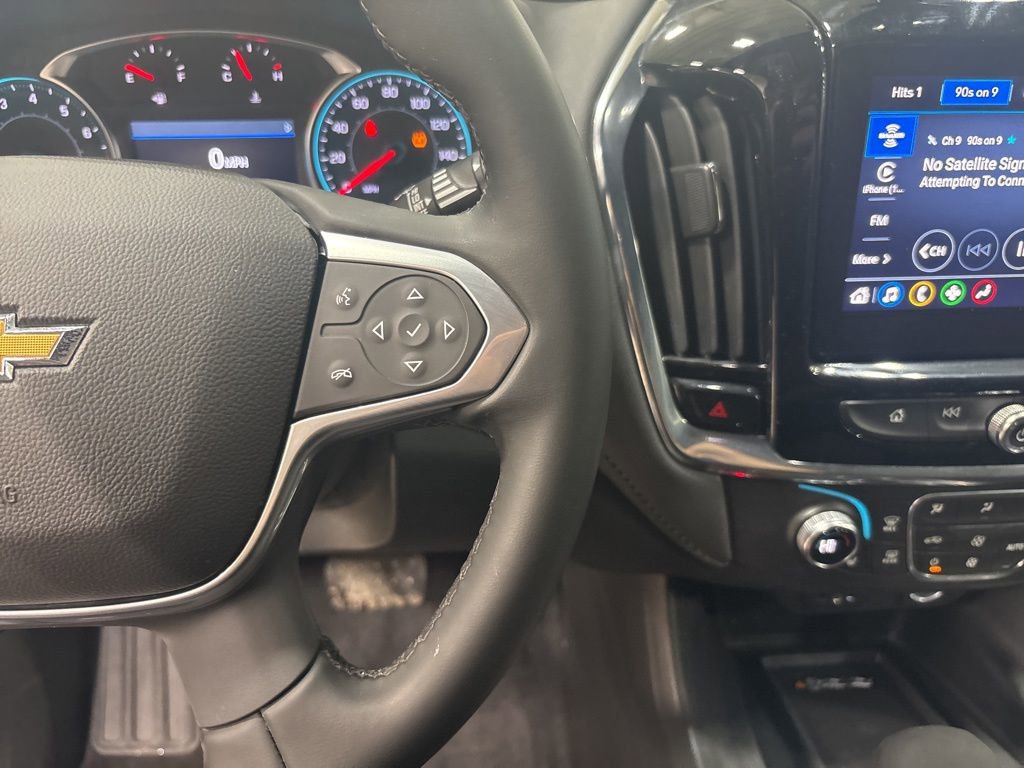 Used 2023 Chevrolet Traverse LT image 22