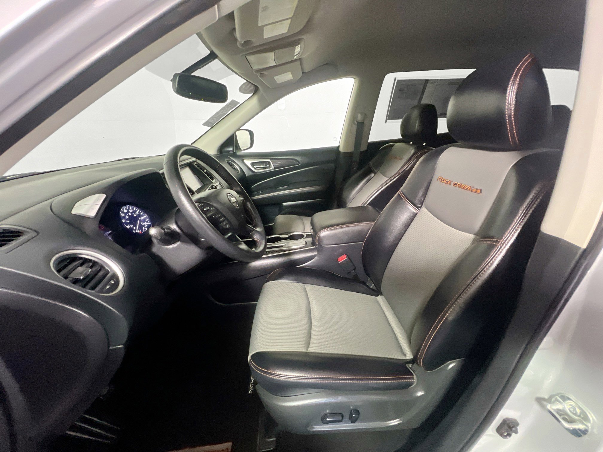 Used 2020 Nissan Pathfinder SV w/ Rock Creek Edition image 14