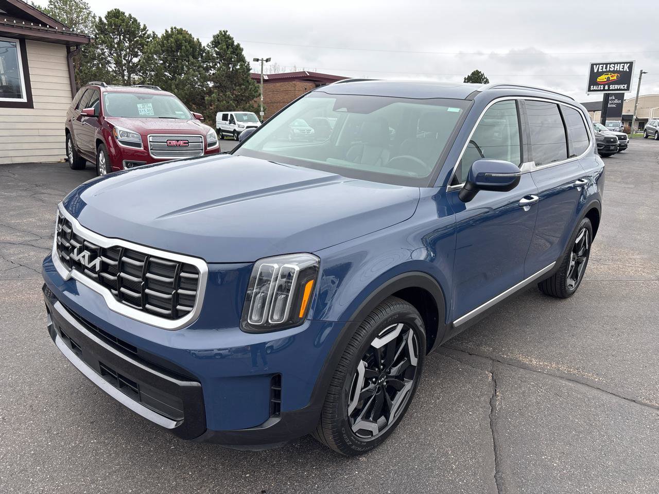 Used 2025 Kia Telluride S AWD/4WD image 7