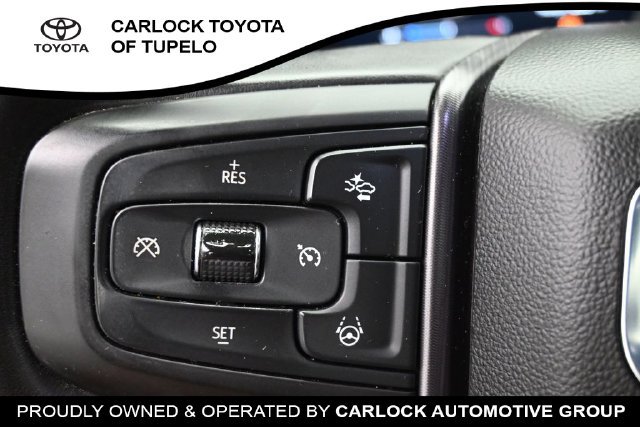 Used 2024 GMC Yukon XL Denali Ultimate AWD/4WD image 28