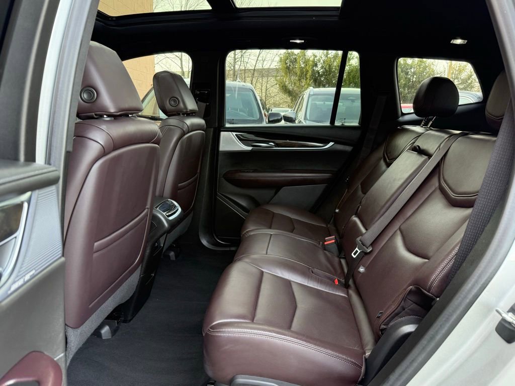 Used 2020 Cadillac XT6 Premium Luxury image 14