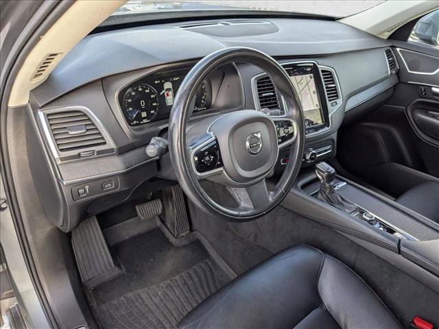 Used 2020 Volvo XC90 T5 Momentum w/ Protection Package Premier image 9