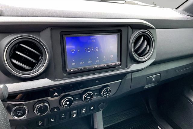 Used 2018 Toyota Tacoma TRD Sport w/ Technology Package AWD/4WD image 6