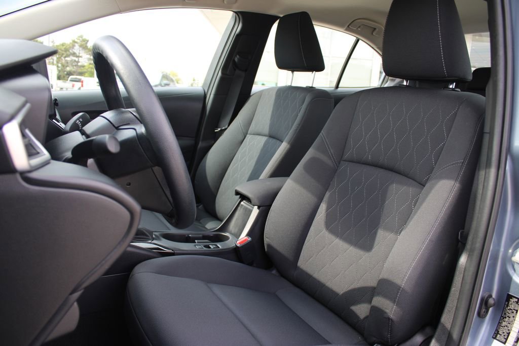 Used 2024 Toyota Corolla LE FWD image 10