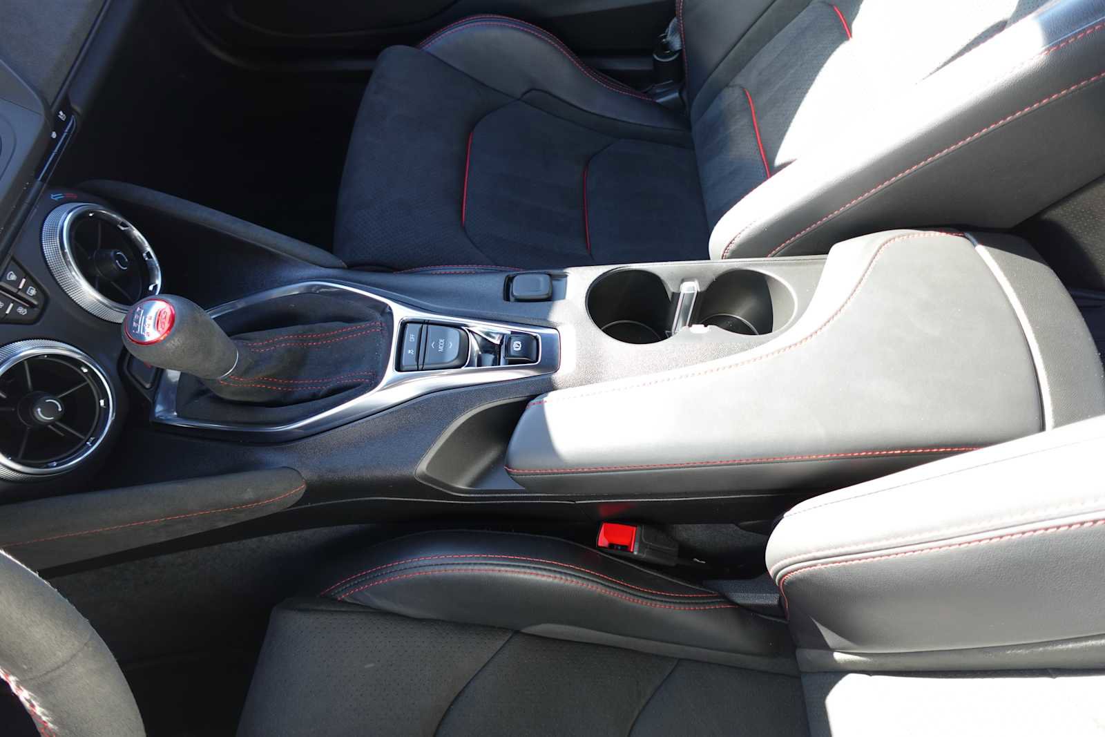 Used 2019 Chevrolet Camaro ZL1 image 30