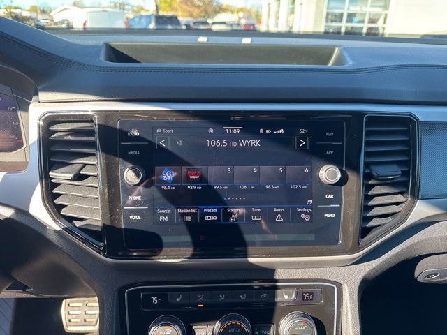 Used 2023 Volkswagen Atlas SEL R-Line image 18