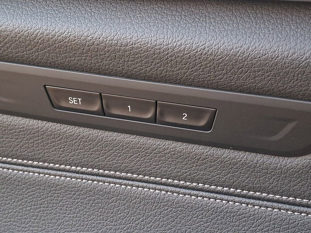 Used 2019 BMW 530i xDrive image 24