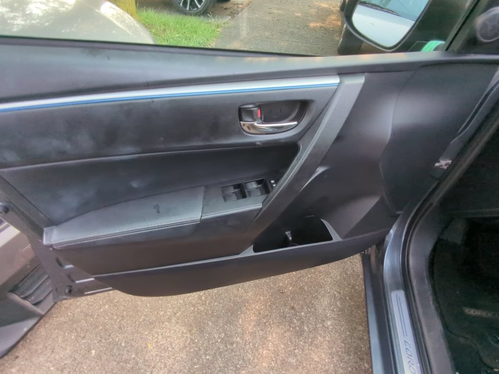 Used 2015 Toyota Corolla S w/ Driver Convenience Package FWD image 8