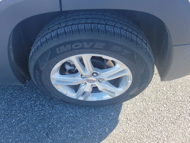 Used 2024 GMC Terrain SLE image 11