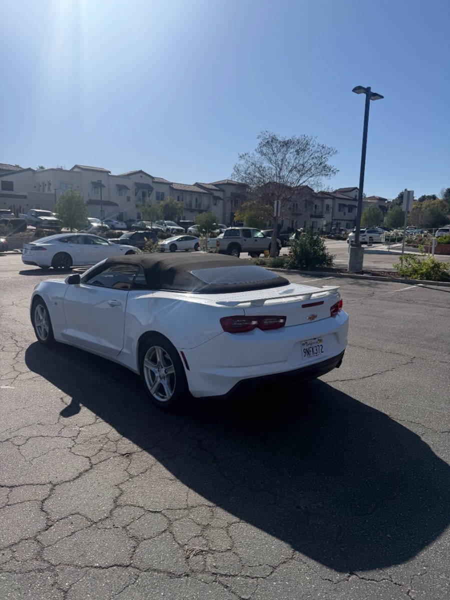Used 2020 Chevrolet Camaro LT RWD image 7