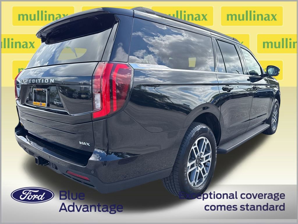 Used 2025 Ford Expedition Max Active RWD image 4