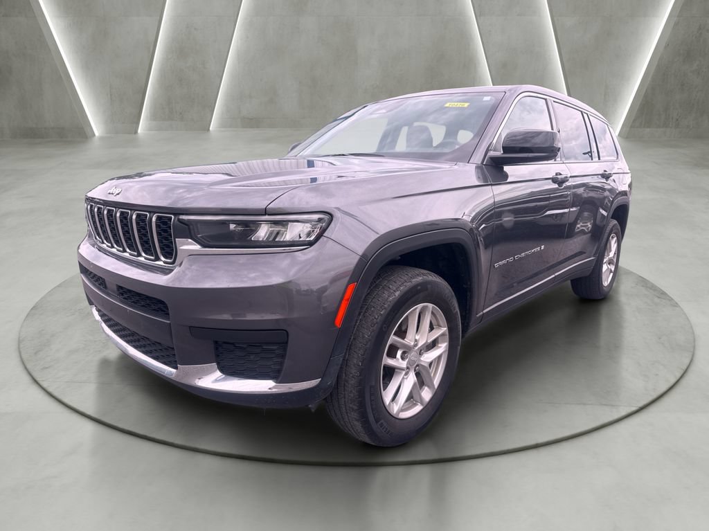 Used 2023 Jeep Grand Cherokee L Laredo w/ Luxury Tech Group I AWD/4WD image 3