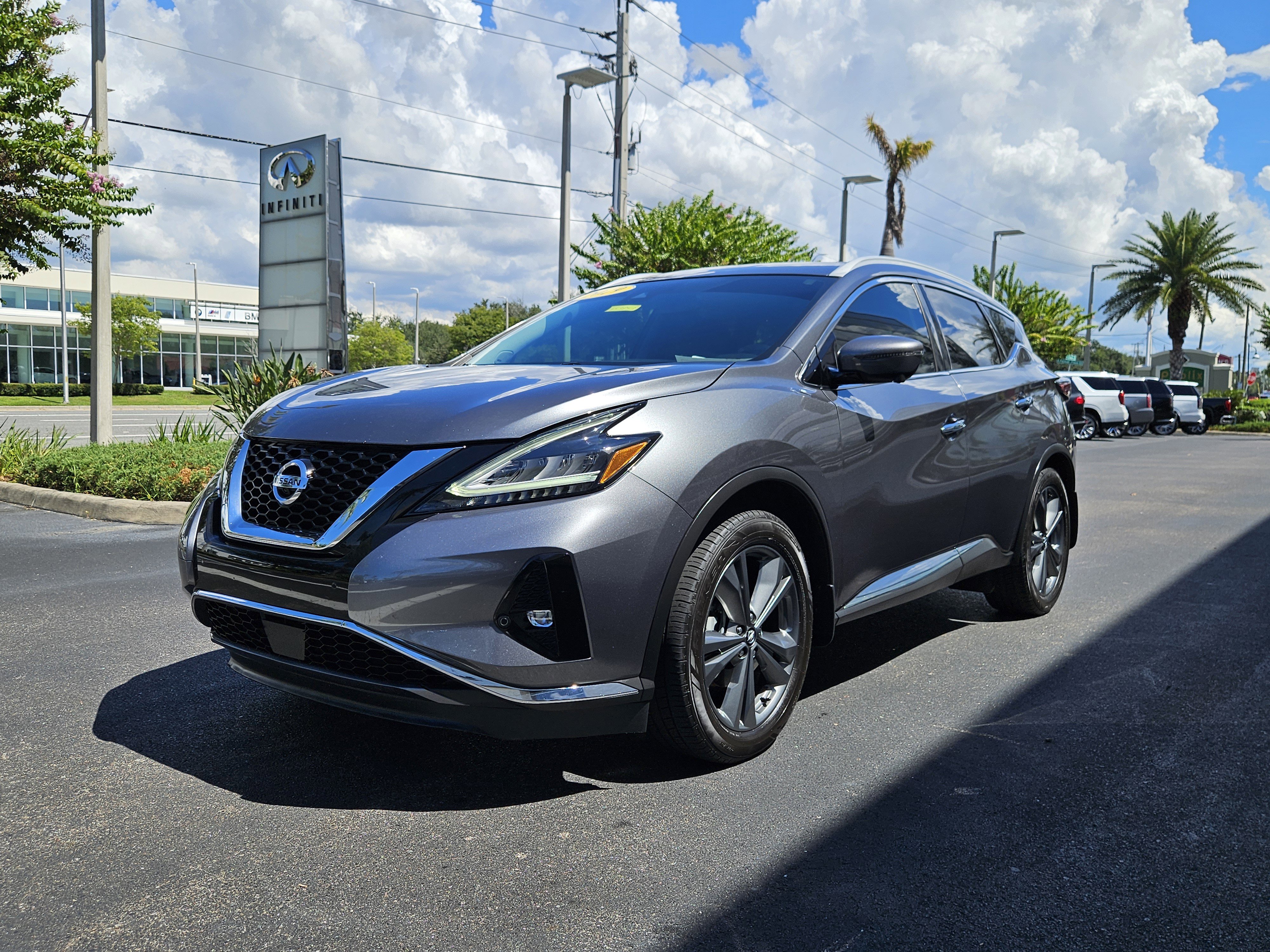 Used 2019 Nissan Murano Platinum image 3