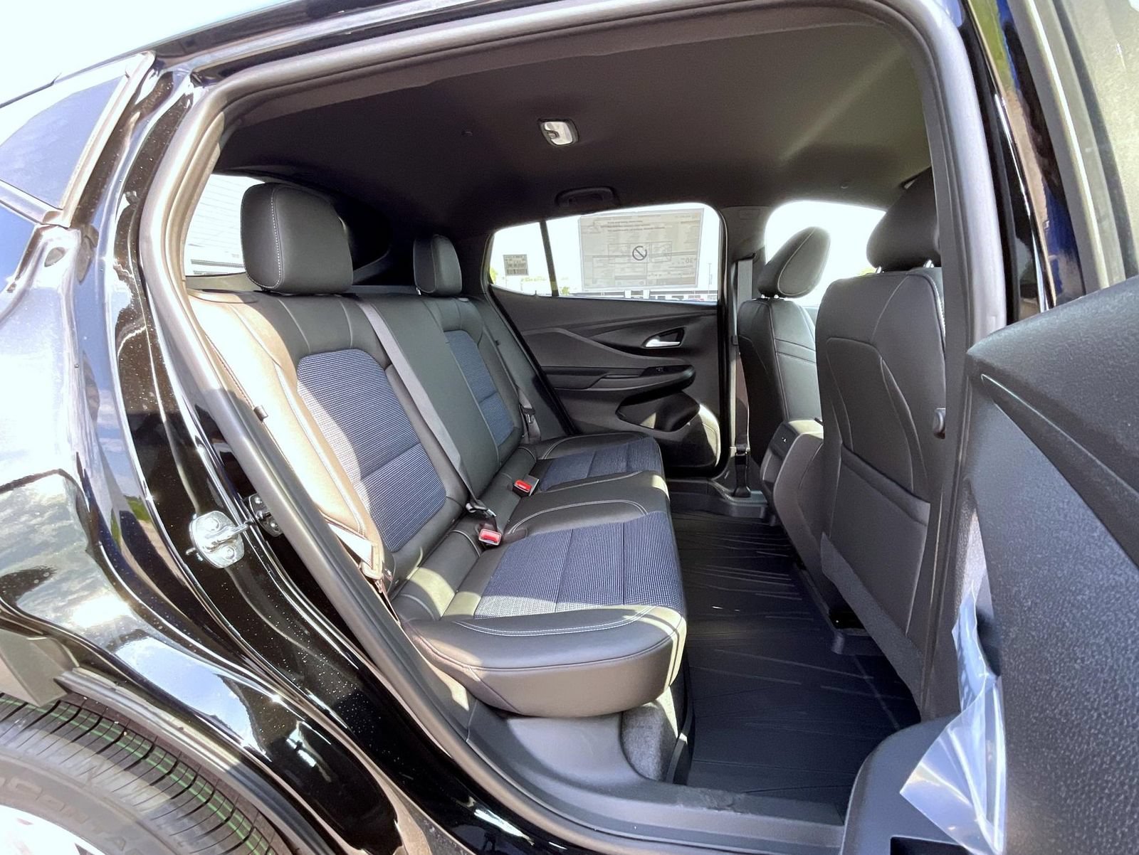 New 2026 Buick Envista Sport Touring w/ Convenience I Package FWD image 18