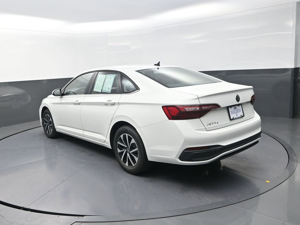 Used 2023 Volkswagen Jetta S image 8