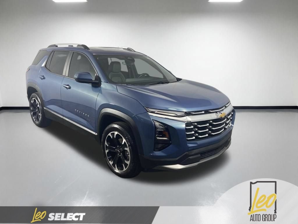 Used 2025 Chevrolet Equinox LT w/ Convenience Package II AWD/4WD image 9