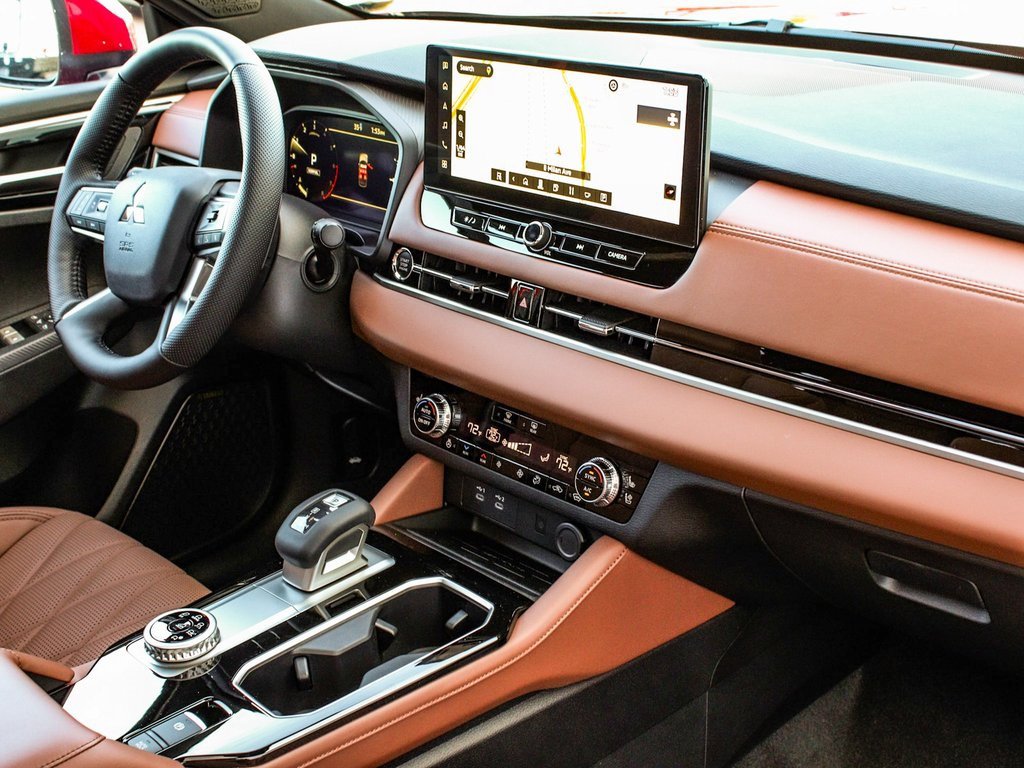 New 2026 Mitsubishi Outlander SEL image 45