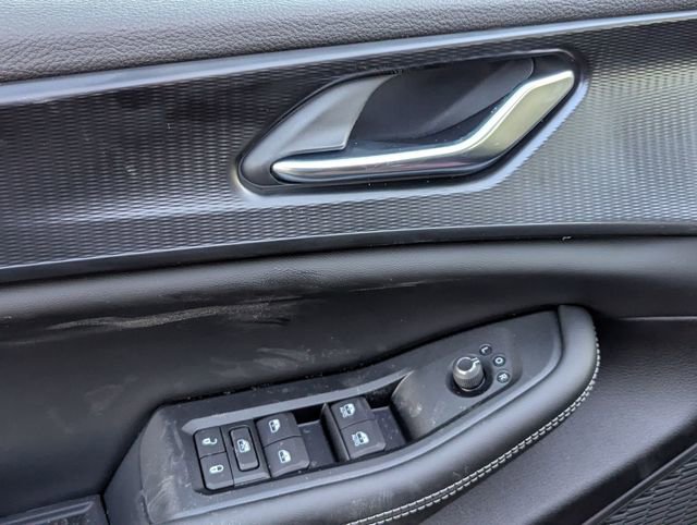 New 2025 Jeep Grand Cherokee Laredo image 11