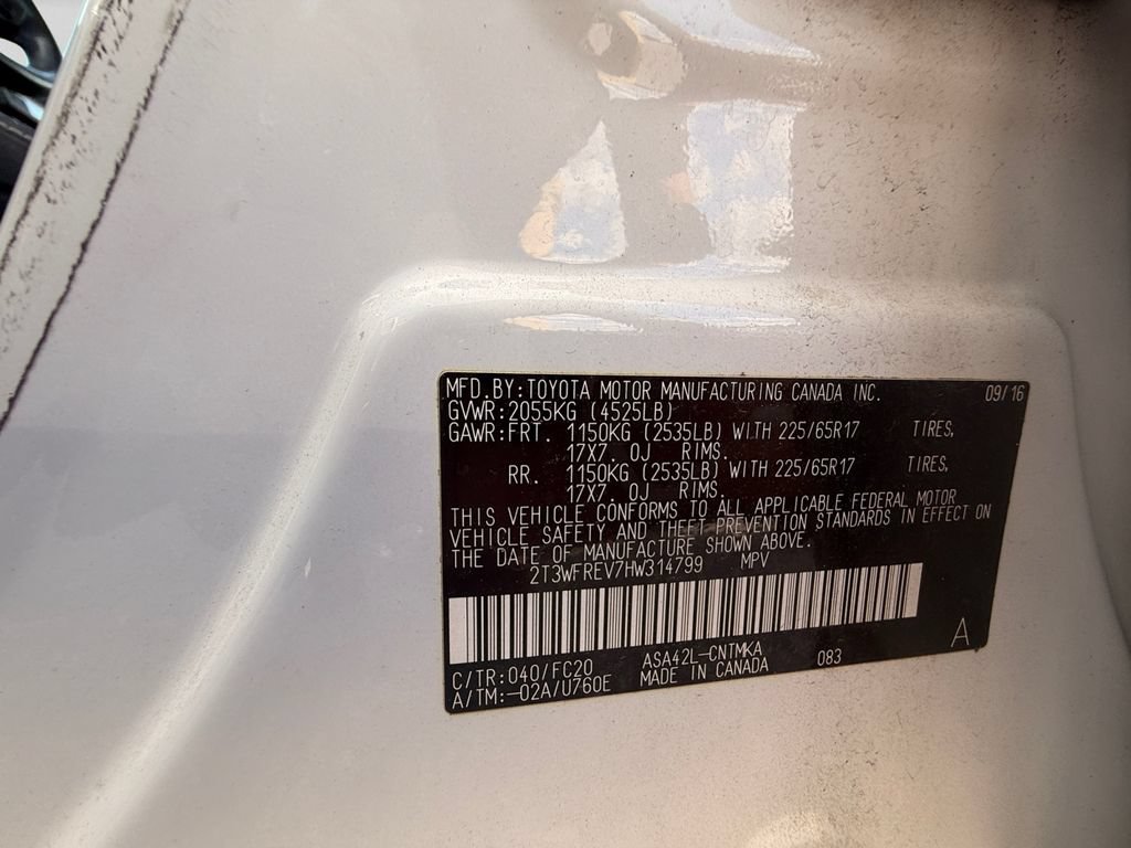 Used 2017 Toyota RAV4 XLE FWD image 34