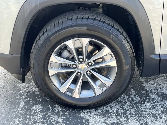 Used 2025 Chevrolet Equinox LT AWD/4WD image 9
