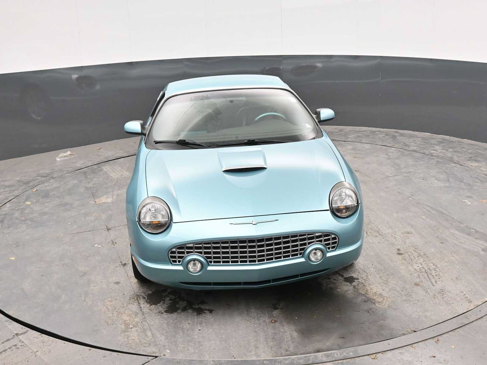 Used 2002 Ford Thunderbird RWD image 17