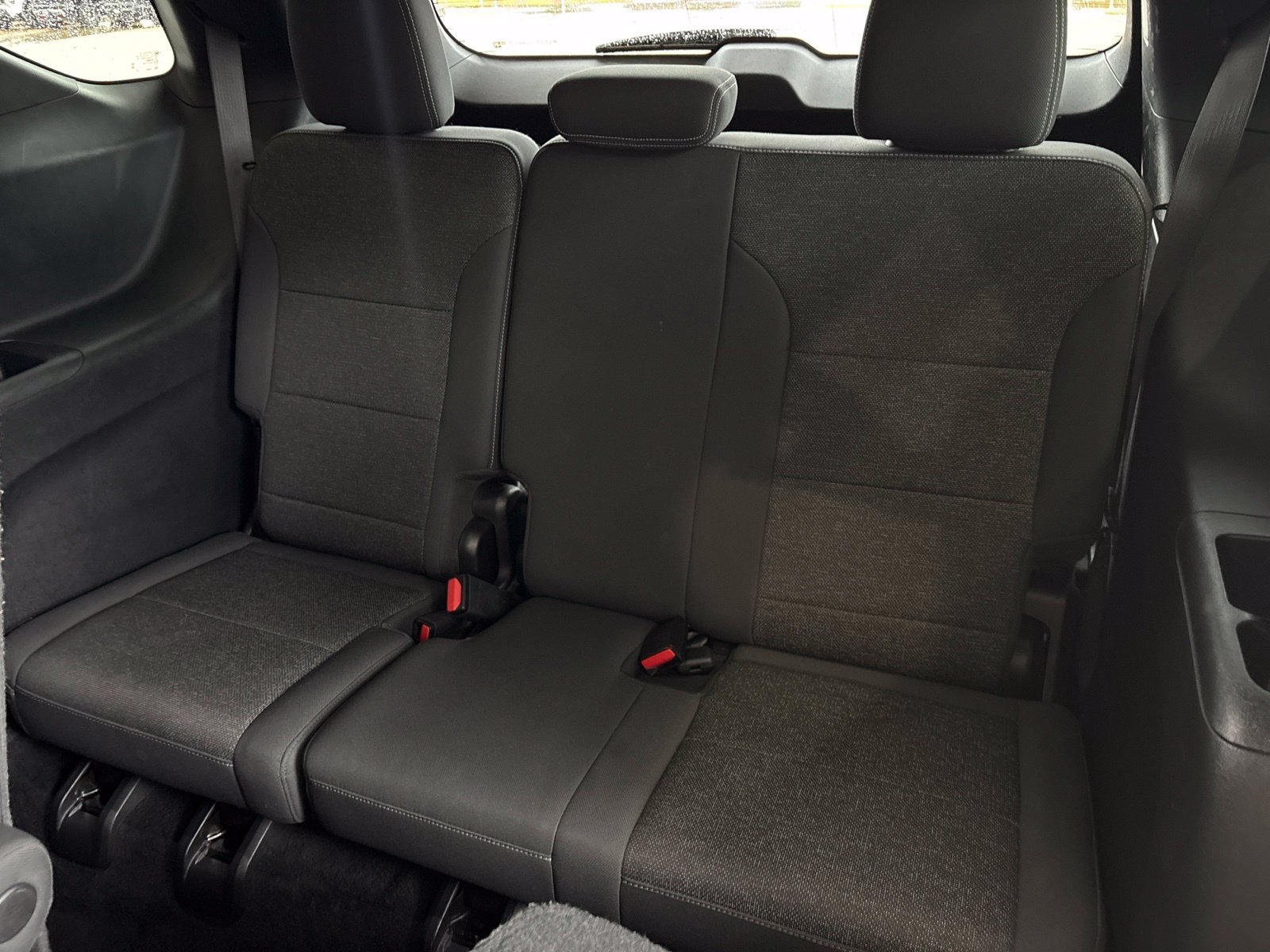 Used 2024 Chevrolet Traverse LT FWD image 16