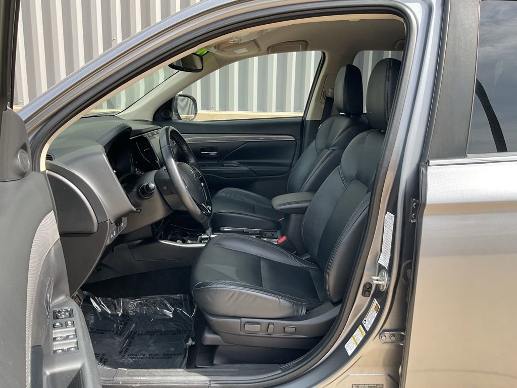Used 2020 Mitsubishi Outlander SEL image 8