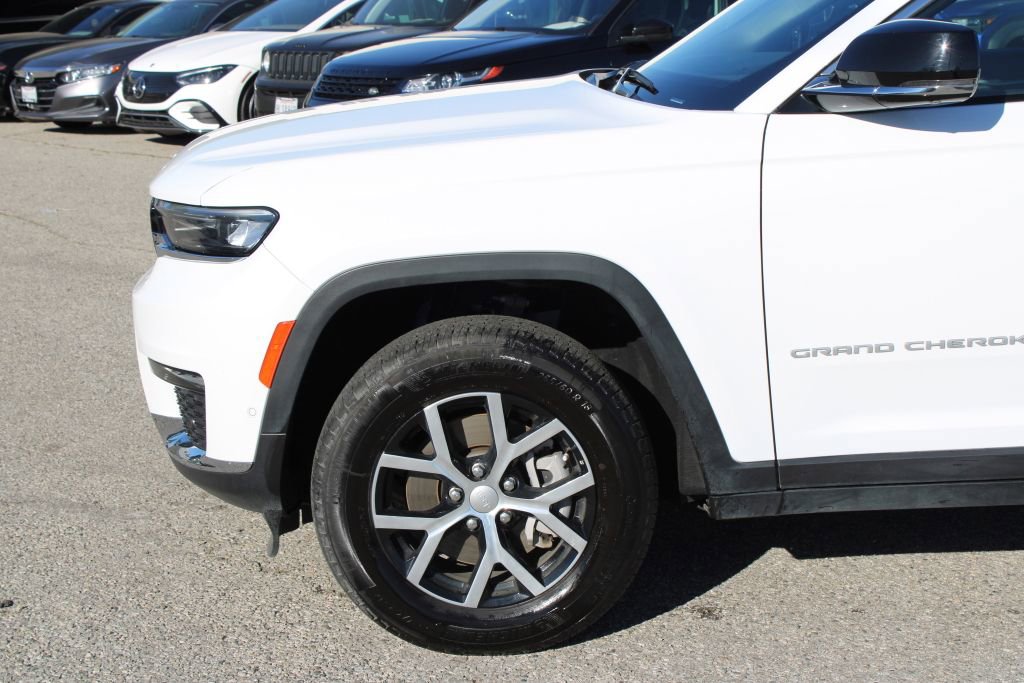 Used 2024 Jeep Grand Cherokee L Limited w/ Luxury Tech Group II image 7