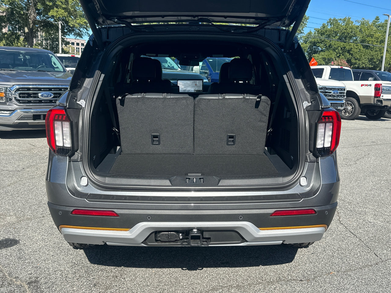 New 2026 Ford Explorer Tremor w/ Tremor Convenience Package AWD/4WD image 18