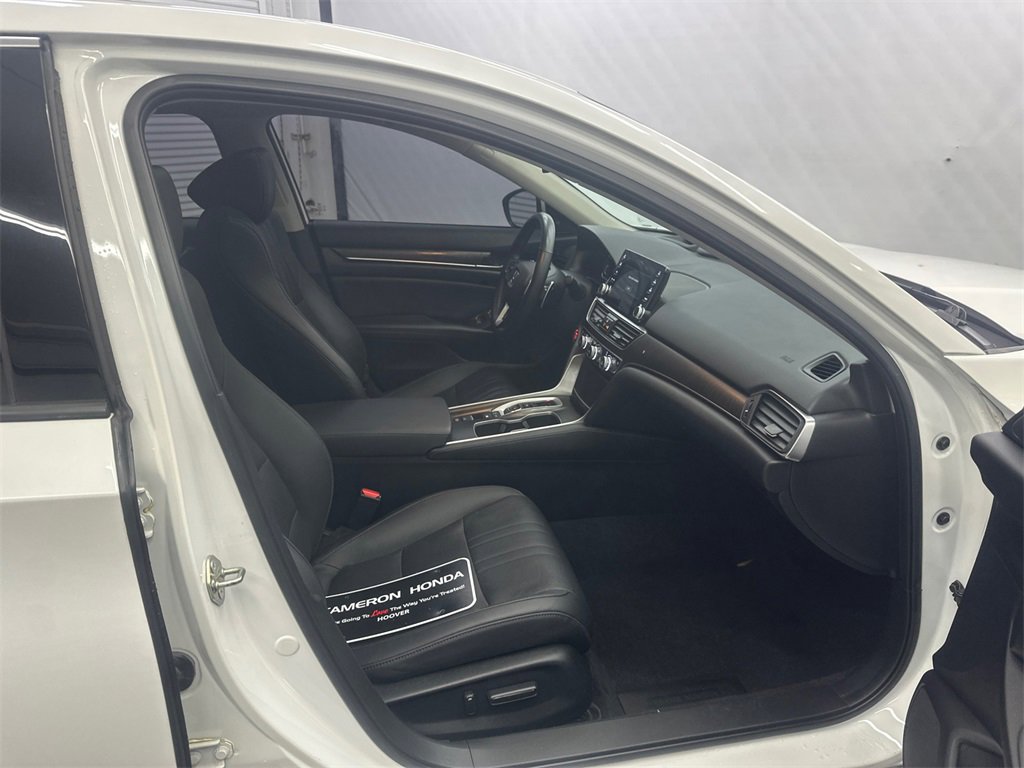 Used 2019 Honda Accord Touring image 15