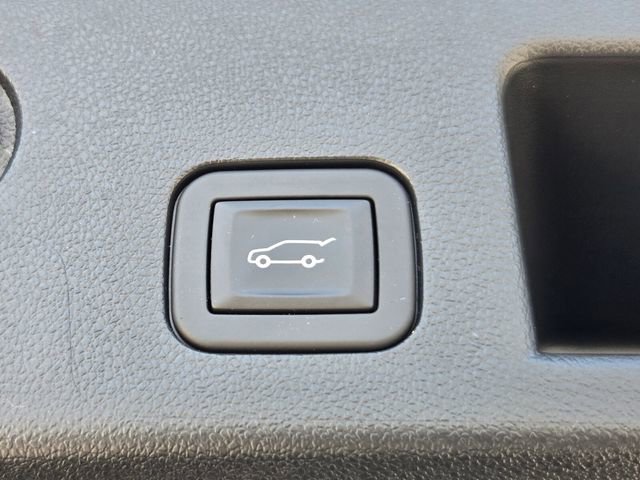 Used 2025 Chevrolet Equinox RS w/ Safety and Technology Package image 32