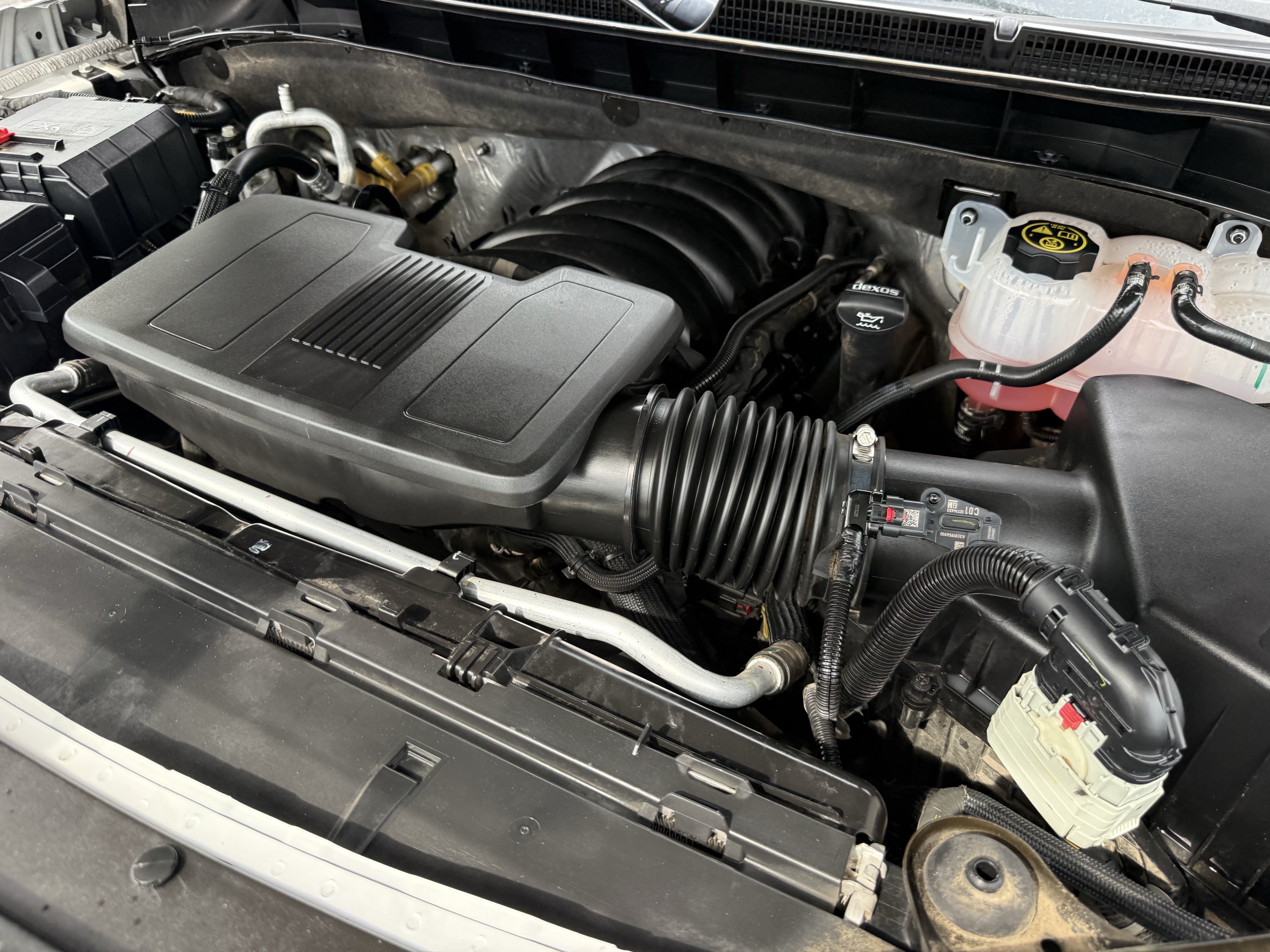 Used 2023 GMC Yukon XL AT4 w/ AT4 Premium Package AWD/4WD image 35