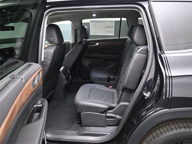 New 2026 Volkswagen Atlas SE image 11