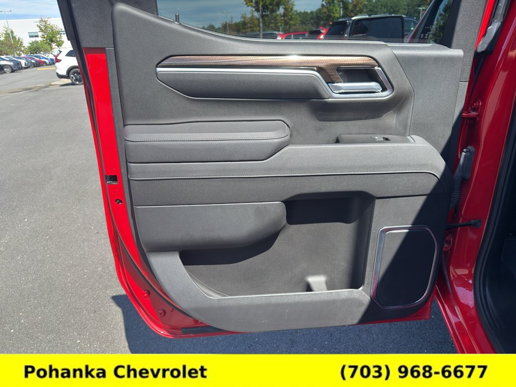 Certified 2025 Chevrolet Silverado 1500 LT AWD/4WD image 23