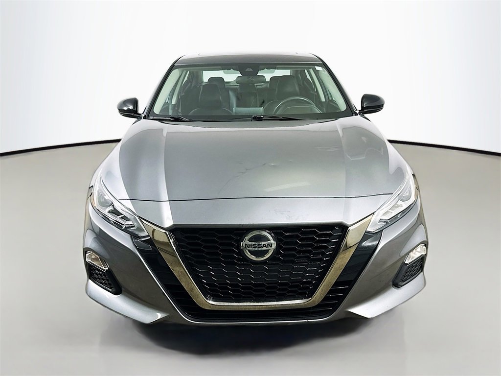 Used 2020 Nissan Altima 2.5 SR w/ Premium Package image 2