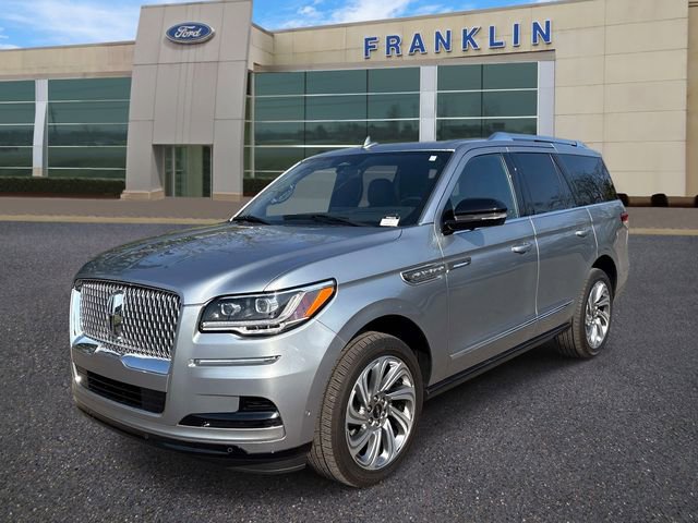 Certified 2024 Lincoln Navigator Reserve image 3