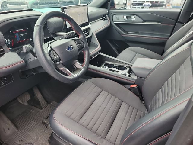 Used 2025 Ford Explorer ST-Line RWD image 11