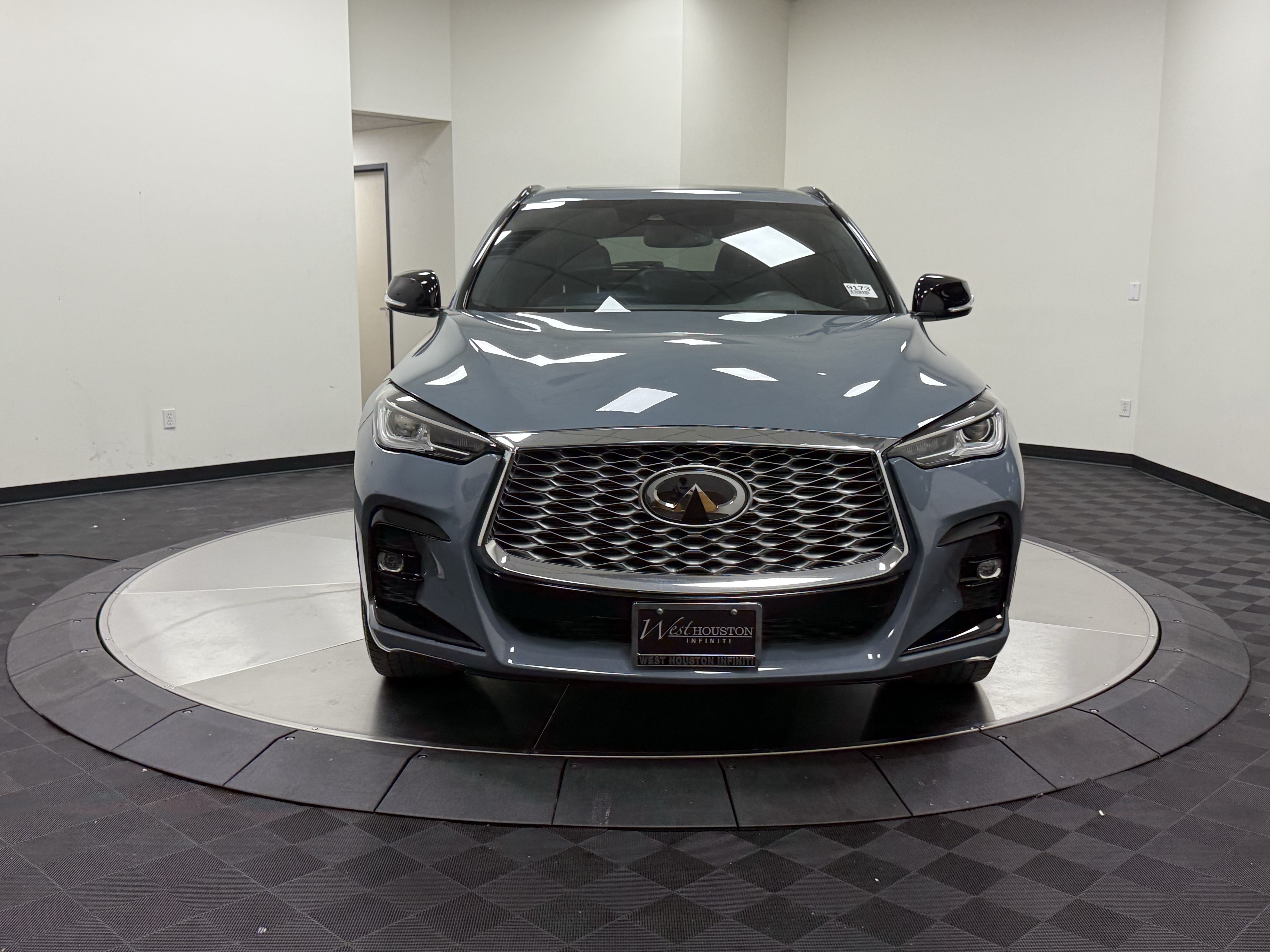 Certified 2023 INFINITI QX55 Luxe w/ Cargo Package AWD/4WD image 2