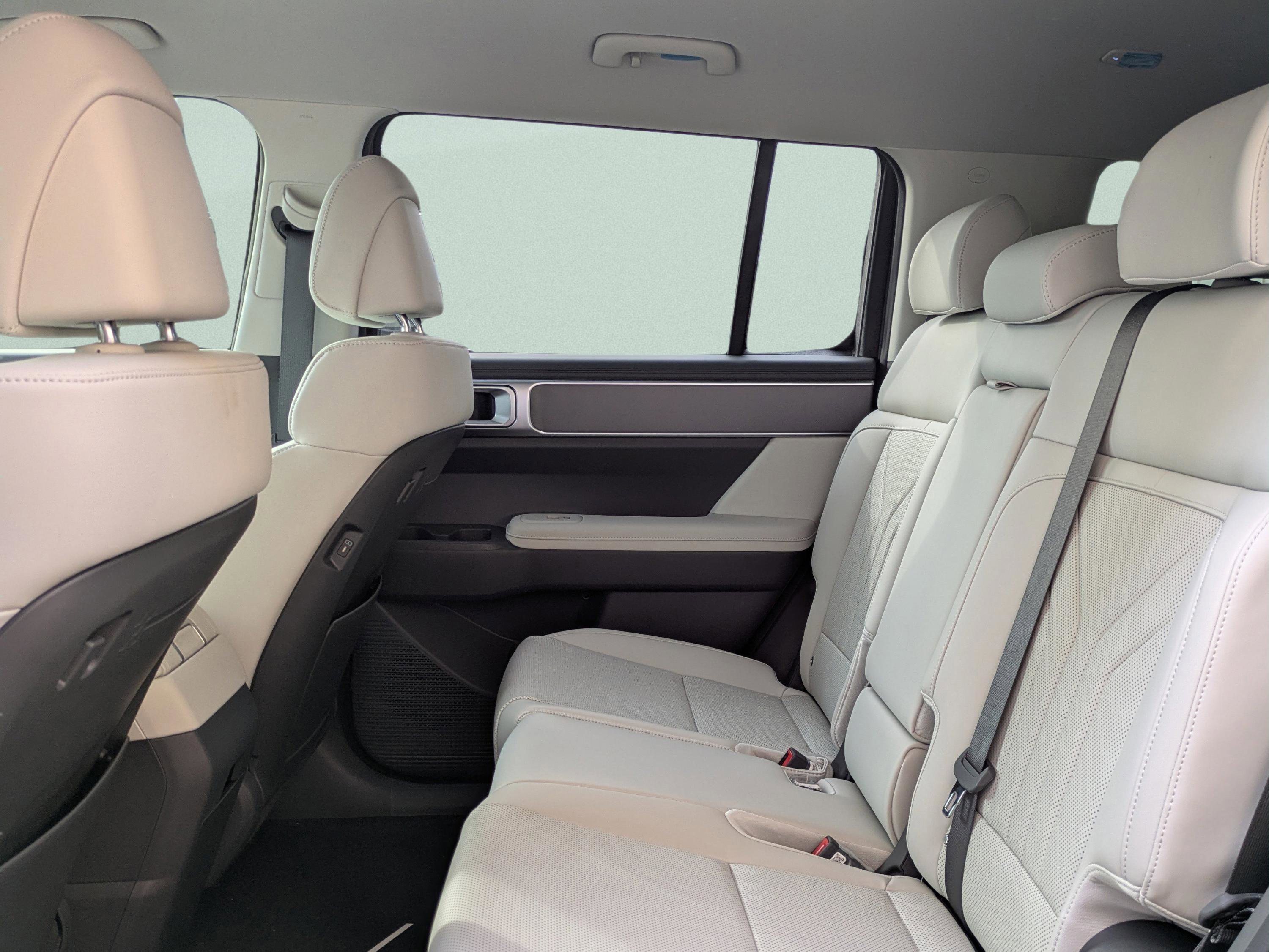 New 2026 Hyundai Santa Fe SEL FWD image 29