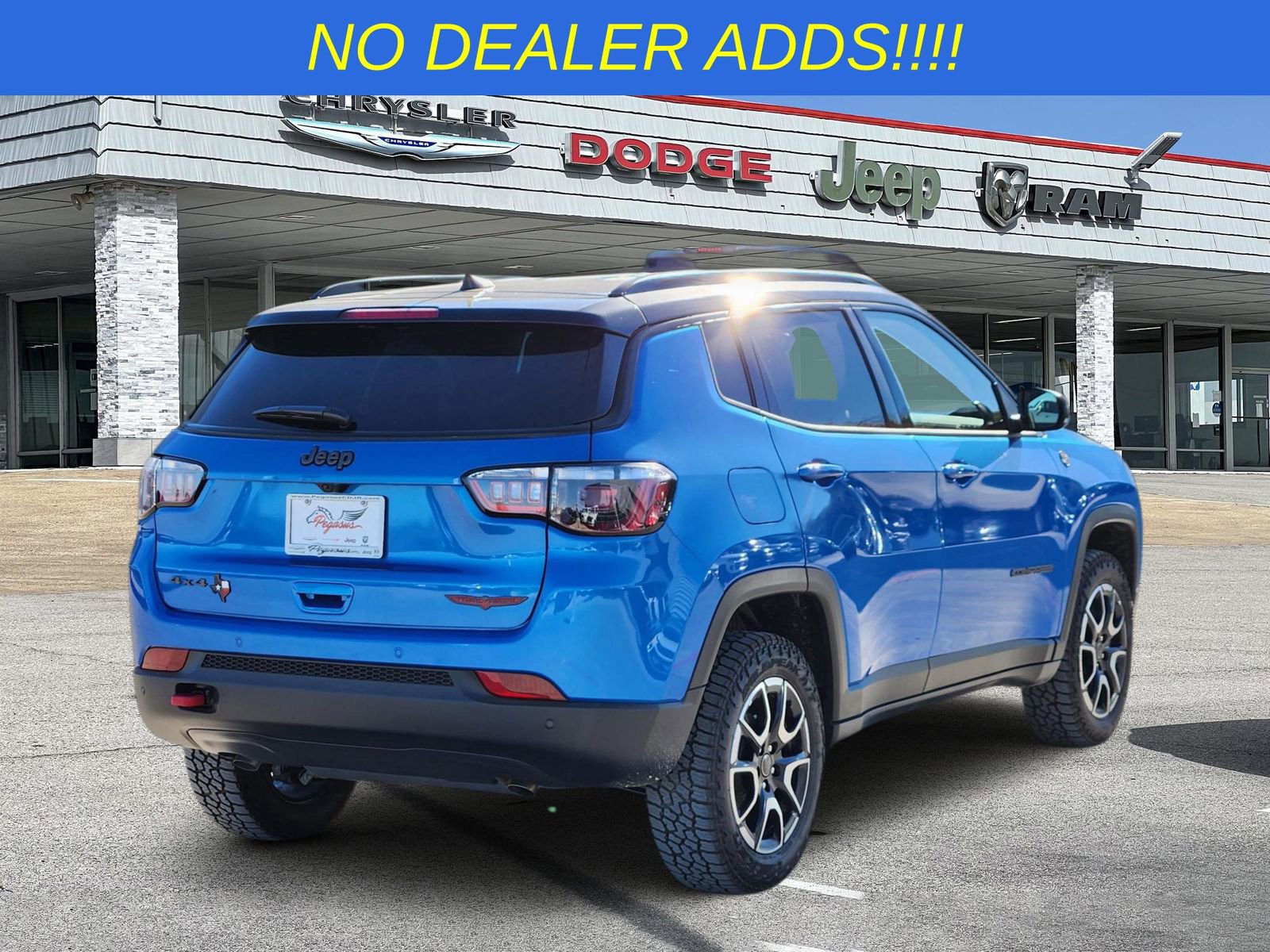 New 2025 Jeep Compass Trailhawk image 4