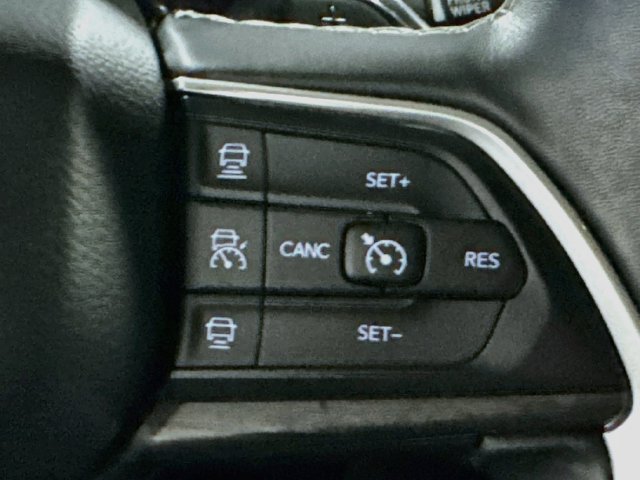 Used 2021 Jeep Grand Cherokee L Limited w/ Trailer Tow Group (B) AWD/4WD image 10