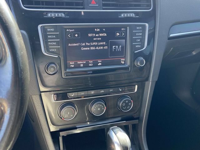Used 2017 Volkswagen Golf 4-Door FWD image 23