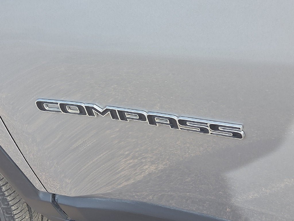 Used 2024 Jeep Compass Latitude AWD/4WD image 24
