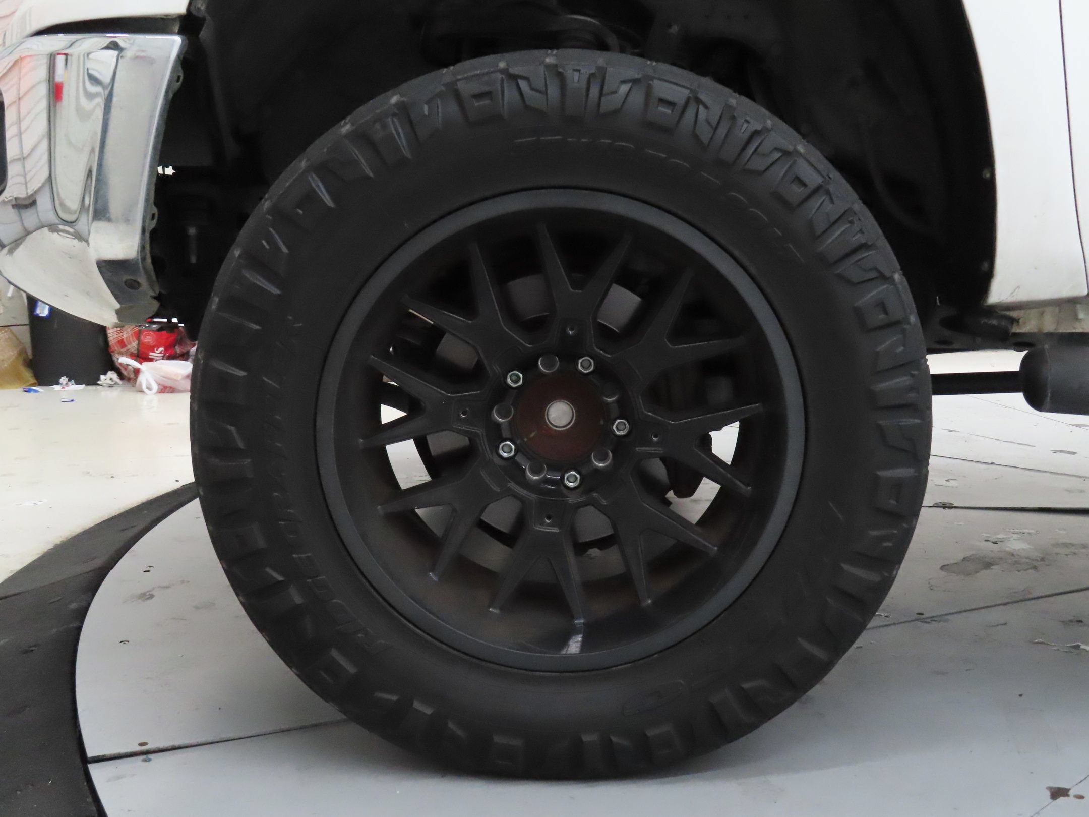 Used 2017 Toyota Tundra SR5 w/ SR5 Upgrade Package RWD image 26
