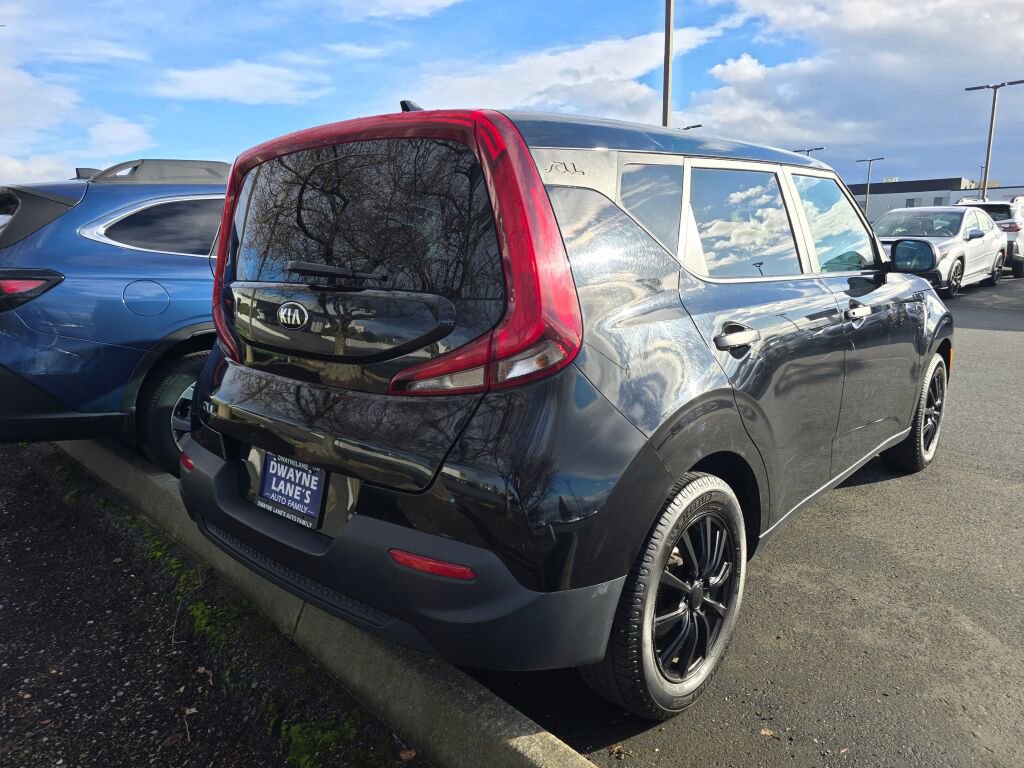 Used 2021 Kia Soul LX image 5