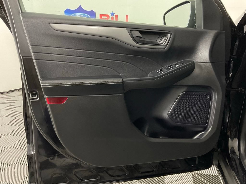 Used 2024 Ford Escape Active FWD image 12